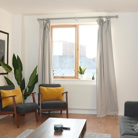 Spacious 4Br 4Ba Gated Townhouse With Balconies, Central Jq Бірмінгем Екстер'єр фото